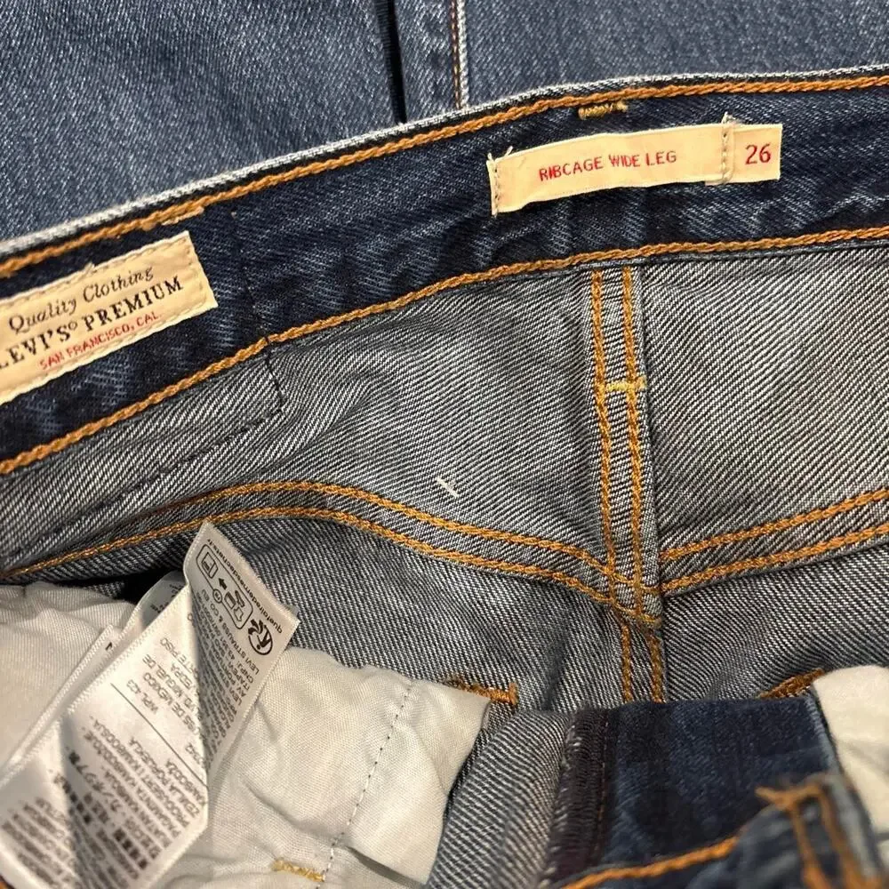 Levis levi’s ribcage